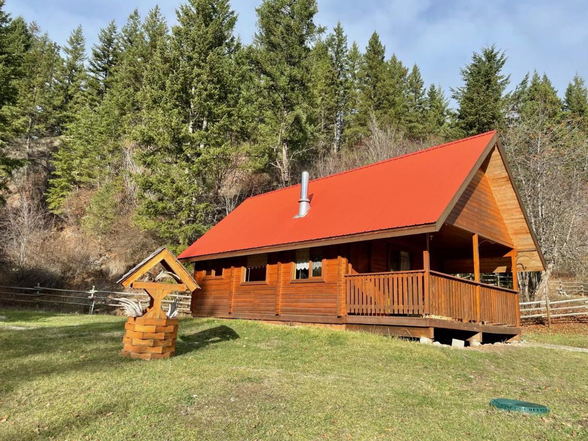 Camels Hump Guest Ranch Lumby المظهر الخارجي الصورة